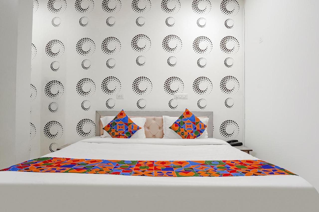 Fabhotel Siddhi Varanasi Exterior photo